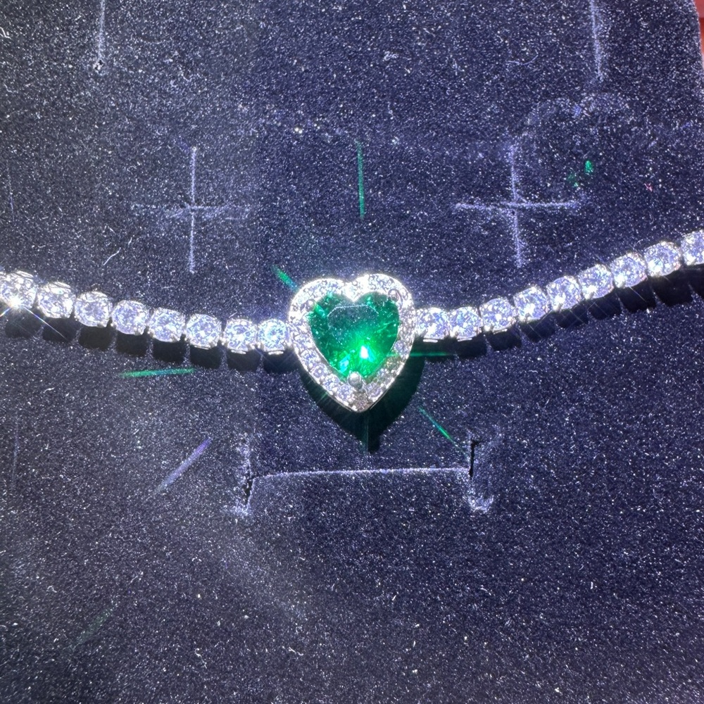 Elegant Silver Heart Bracelet with Green Gemstone